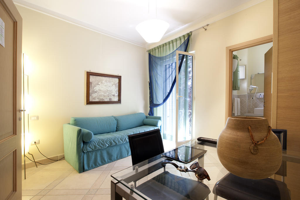 Posidonia Residence Ischia Rum bild